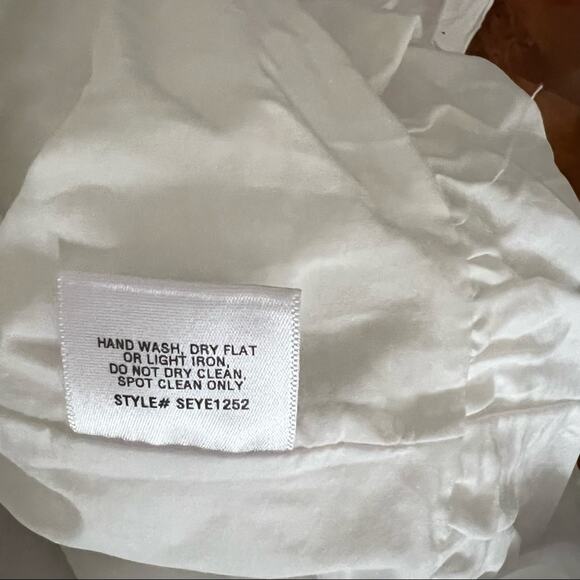 Carolina Nantucket White Eyelet Lace Skirt - Picture 8 of 8